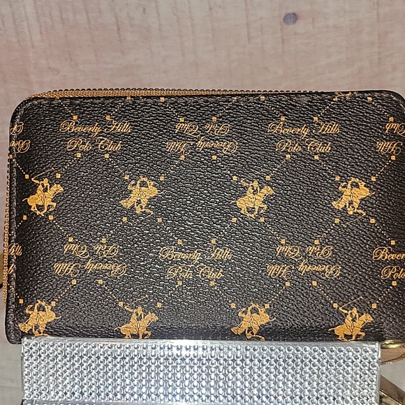 Beverly Hills Polo Club Wallet - Picture 2 of 7